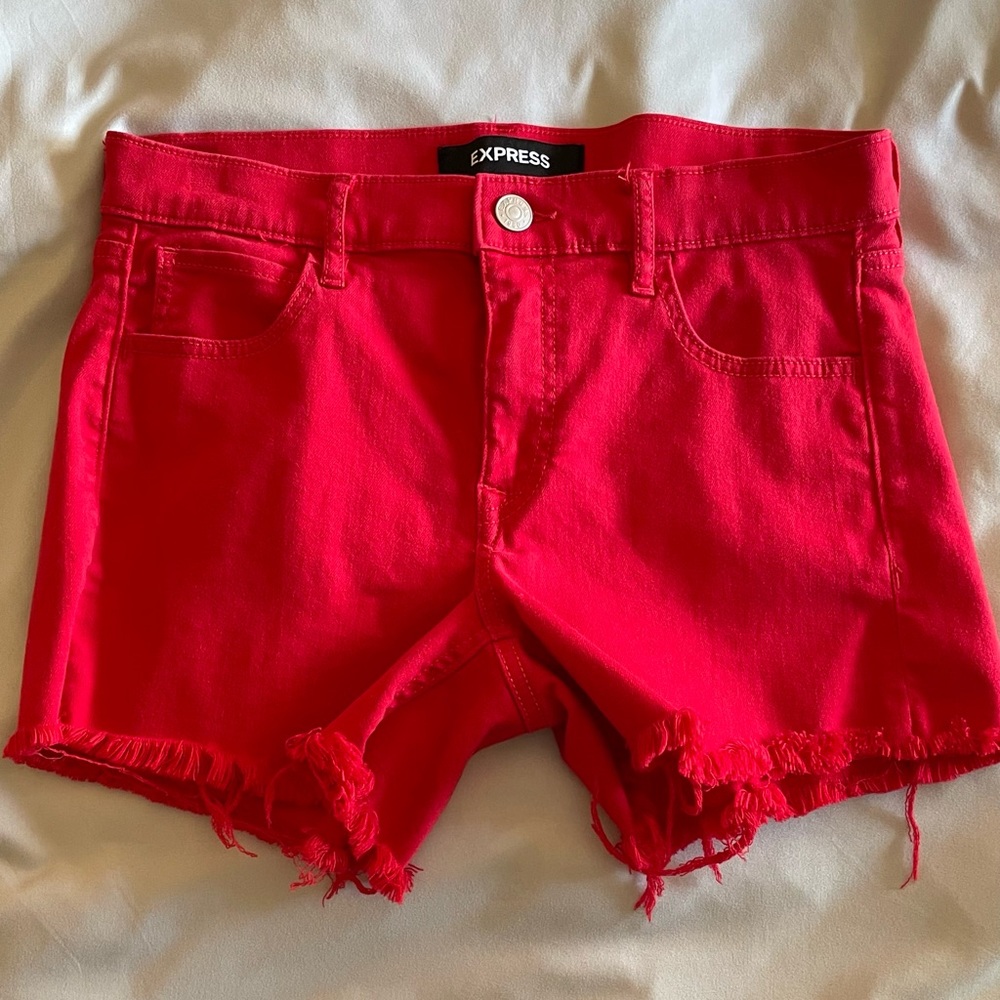 Red shorts